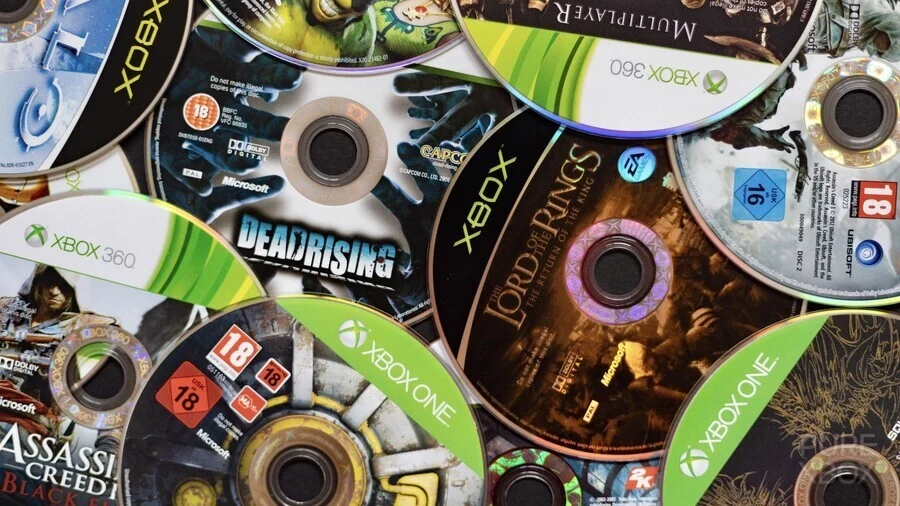 آینده دیسک در Xbox مبهم‌تر شد؛ زنجیره تأمین درایوهای نوری تحت فشار است